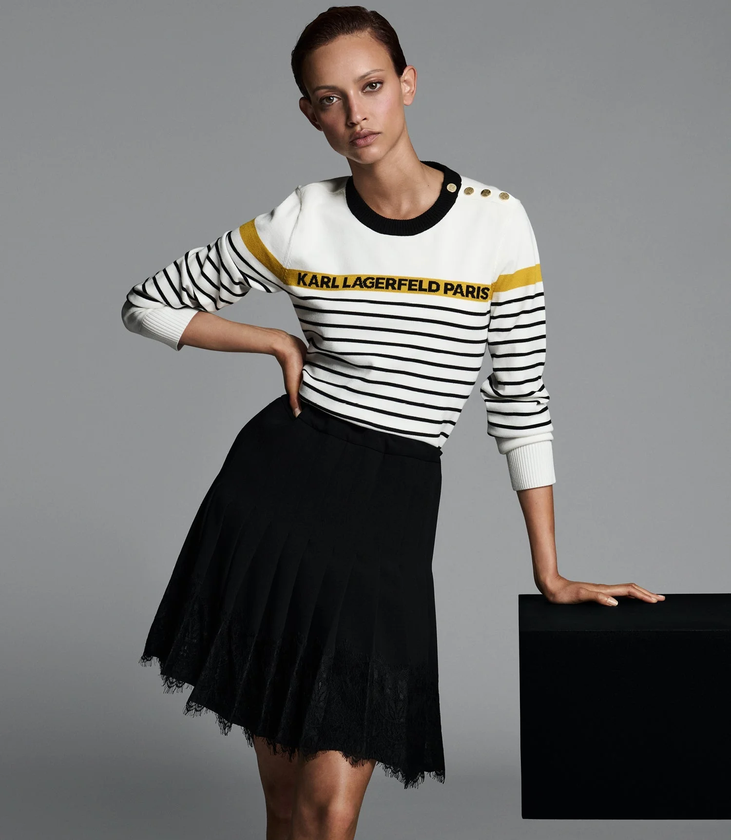 STRIPED LOGO SWEATER - Image 8