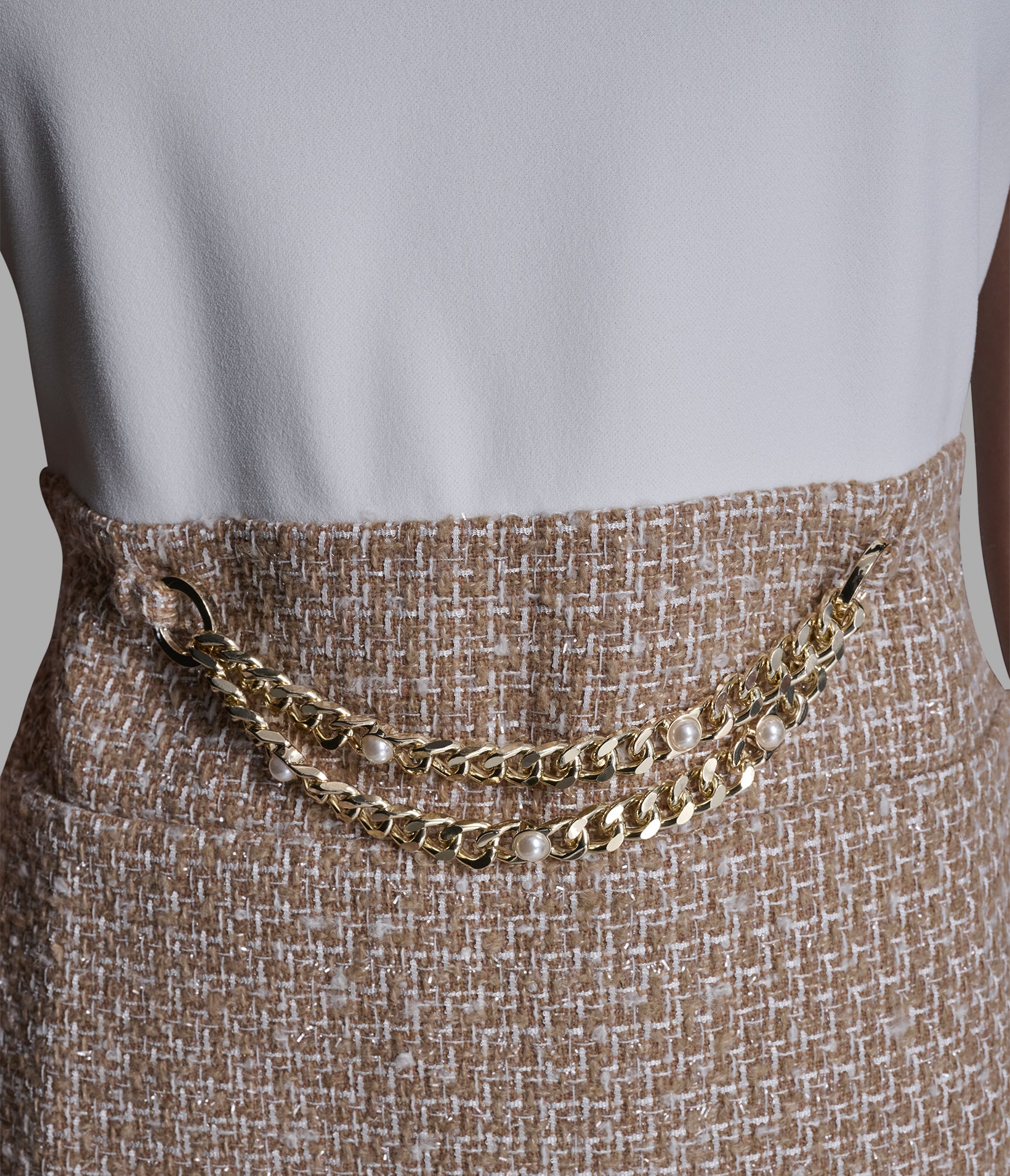 CHAIN-EMBELLISHED TWEED CO-ORD DRESS - Image 5